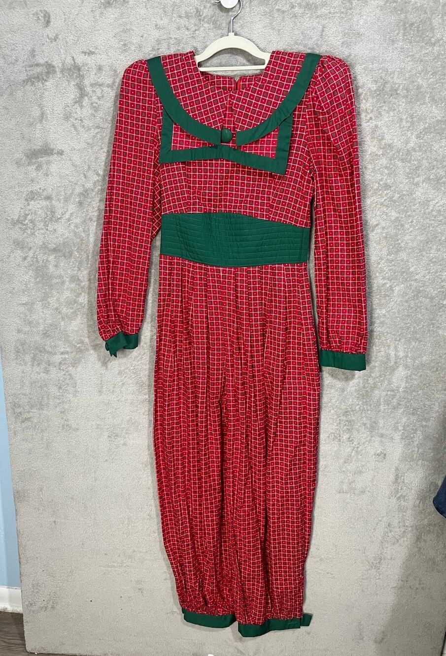 VTG 80s Christmas Tree Jumpsuit Size 6 Red Holidays Quilted Waist Twee USA